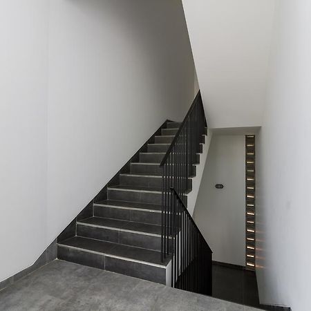 Reddoorz Plus Near Perbanas Yakarta Exterior foto